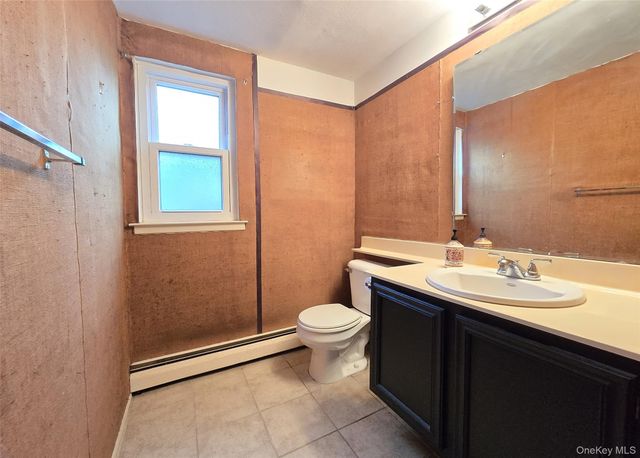 48 Glenmere Lane, Coram, NY 11727