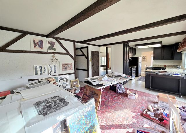 48 Glenmere Lane, Coram, NY 11727