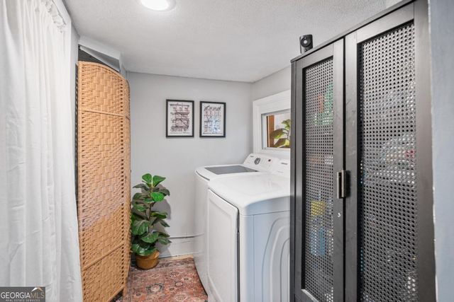 2152 Forrest Place NW, Atlanta, GA 30318