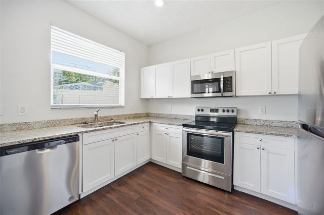 716 GRAND CANYON DRIVE, Valrico, FL 33594