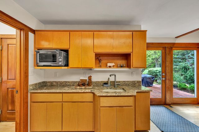 1560 Lee LN, Fincastle, VA 24090