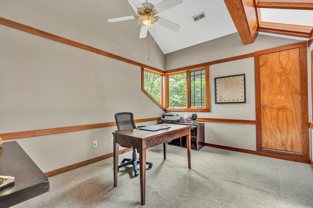 1560 Lee LN, Fincastle, VA 24090