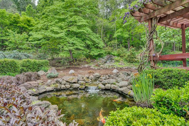 1560 Lee LN, Fincastle, VA 24090