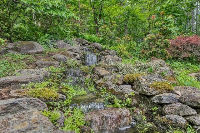 1560 Lee LN, Fincastle, VA 24090