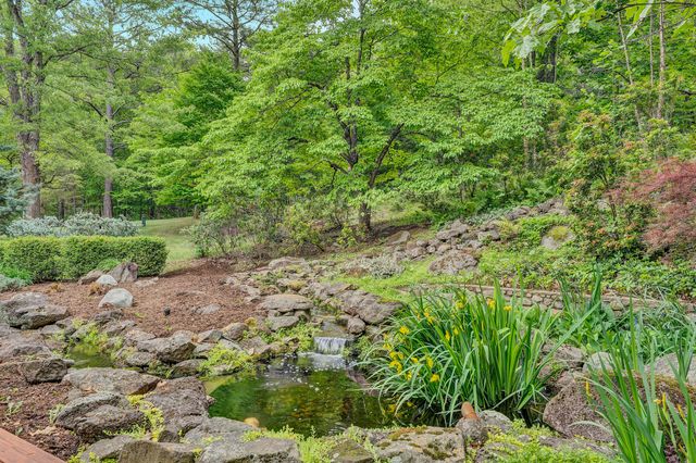 1560 Lee LN, Fincastle, VA 24090