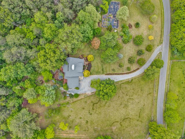 1560 Lee LN, Fincastle, VA 24090