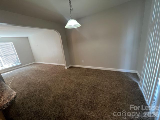 909 Rucker Cliff Drive, Charlotte, NC 28214