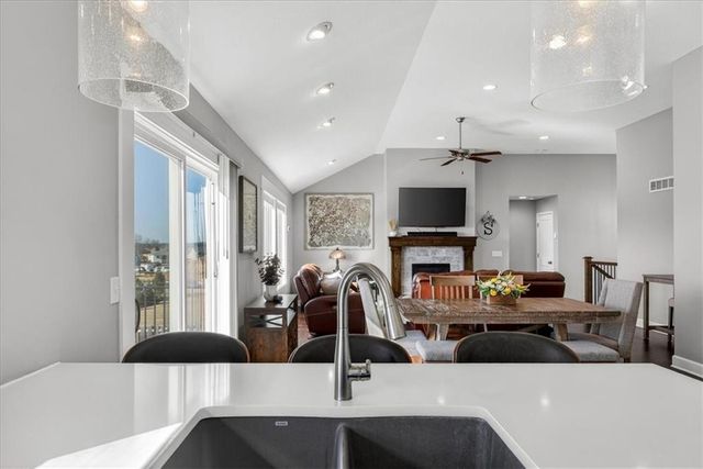 1486 N 162nd Court, Basehor, KS 66007