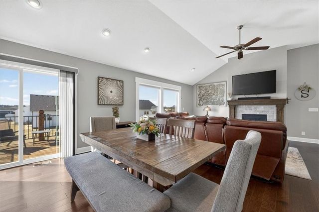 1486 N 162nd Court, Basehor, KS 66007