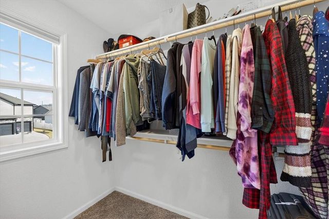 1486 N 162nd Court, Basehor, KS 66007