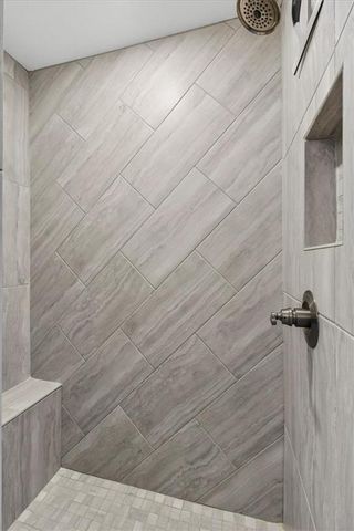 1486 N 162nd Court, Basehor, KS 66007