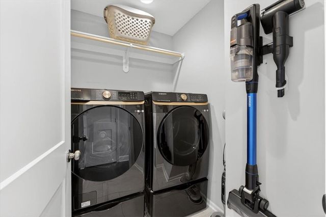 1486 N 162nd Court, Basehor, KS 66007