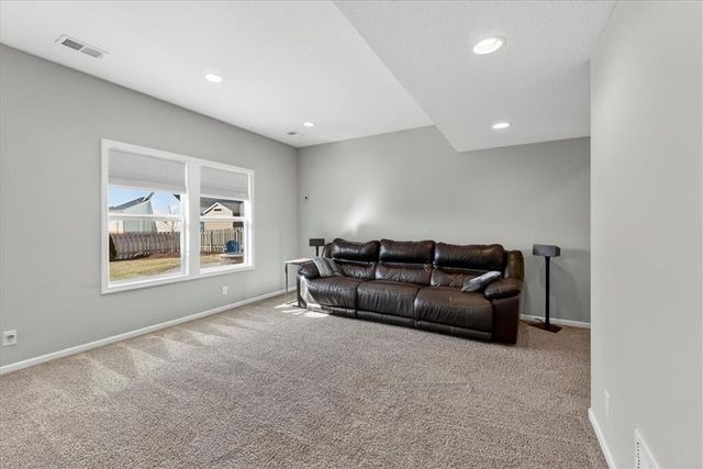 1486 N 162nd Court, Basehor, KS 66007