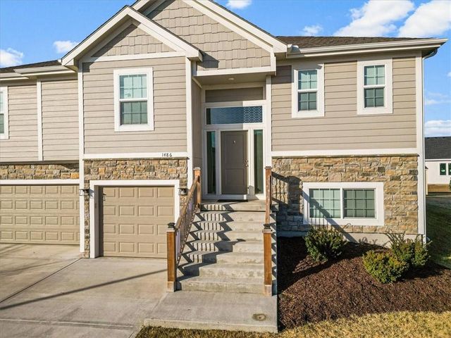 1486 N 162nd Court, Basehor, KS 66007
