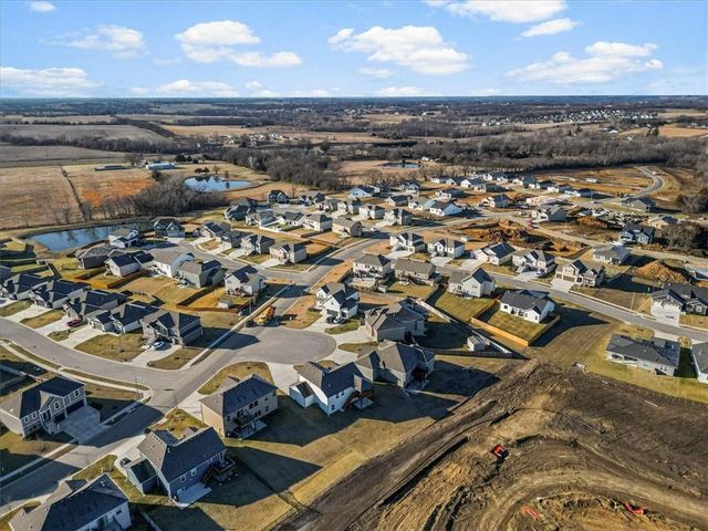 1486 N 162nd Court, Basehor, KS 66007