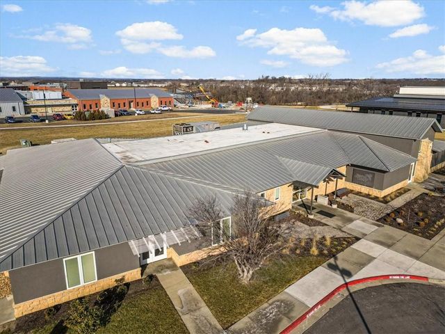 1486 N 162nd Court, Basehor, KS 66007