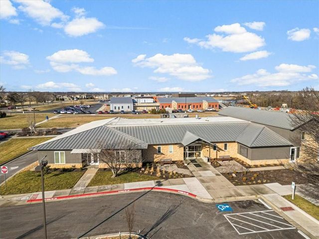 1486 N 162nd Court, Basehor, KS 66007