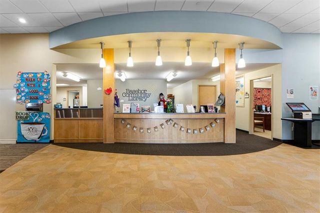 1486 N 162nd Court, Basehor, KS 66007