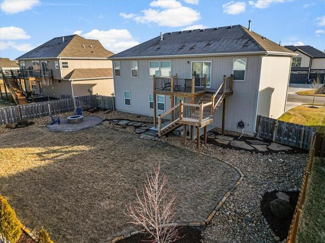 1486 N 162nd Court, Basehor, KS 66007