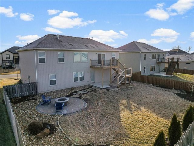 1486 N 162nd Court, Basehor, KS 66007