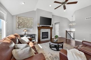 1486 N 162nd Court, Basehor, KS 66007