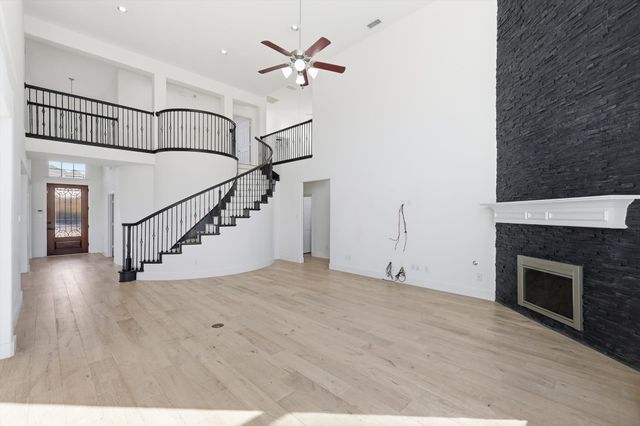 11813 Smithton Avenue, Mckinney, TX 75071