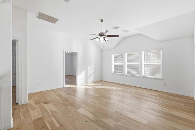 11813 Smithton Avenue, Mckinney, TX 75071