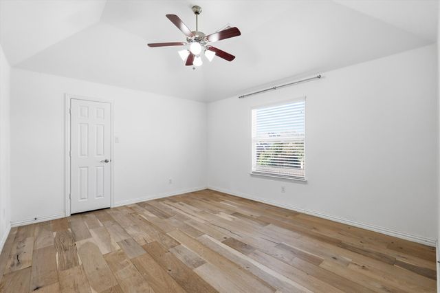 11813 Smithton Avenue, Mckinney, TX 75071