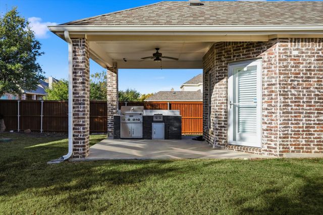 11813 Smithton Avenue, Mckinney, TX 75071