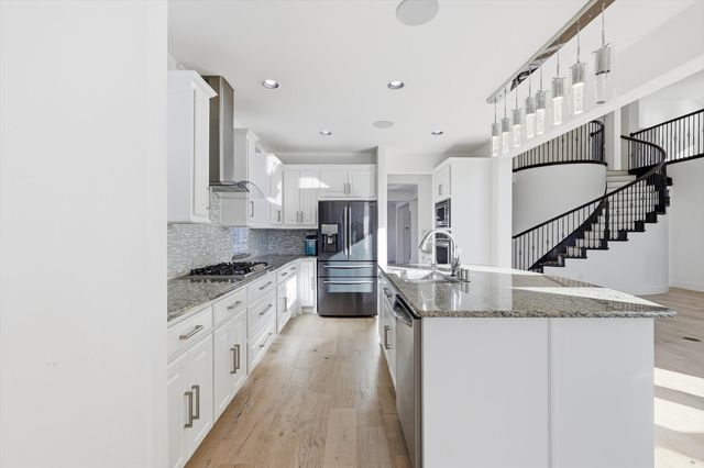 11813 Smithton Avenue, Mckinney, TX 75071