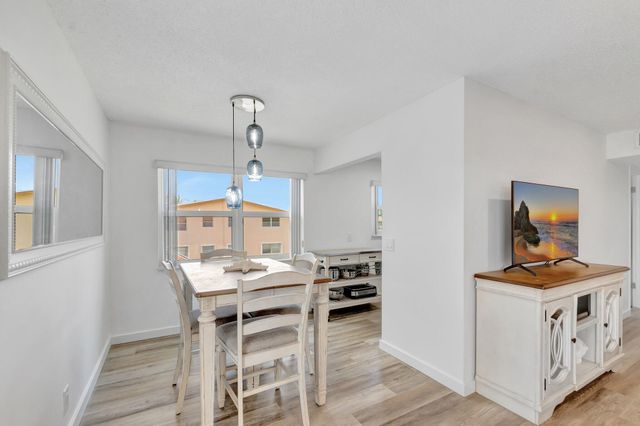229 Chatham K, West Palm Beach, FL 33417