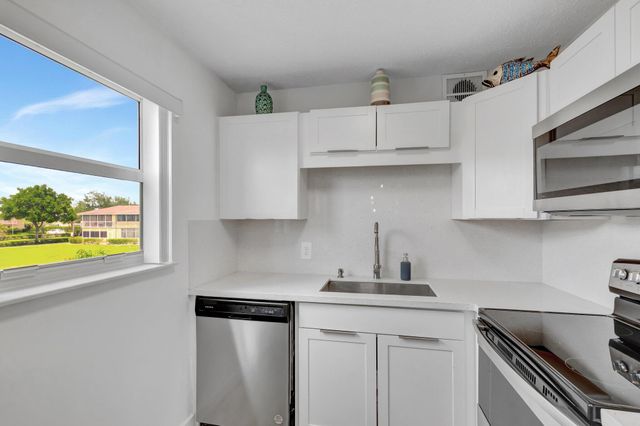 229 Chatham K, West Palm Beach, FL 33417