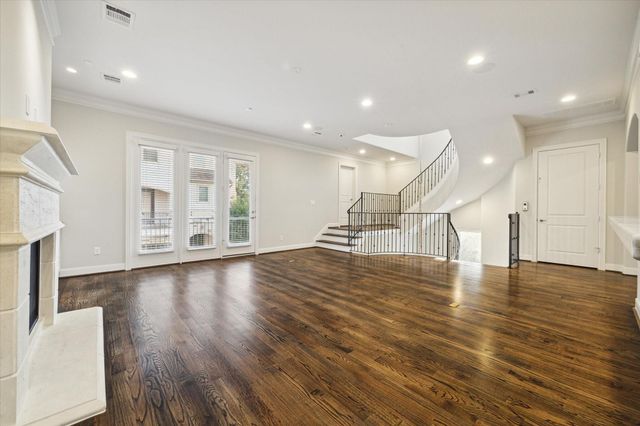 6008 Potomac Park Drive, Houston, TX 77057