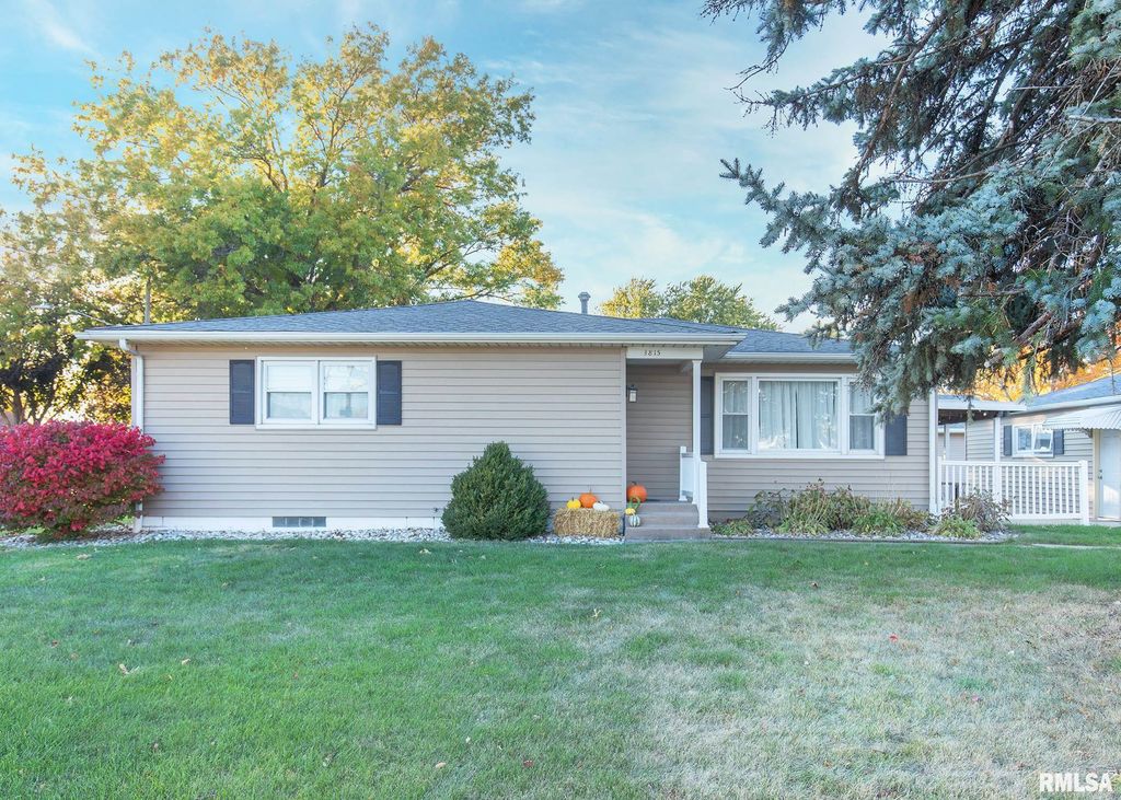 3815 KENNEDY Drive, East Moline, IL 61244