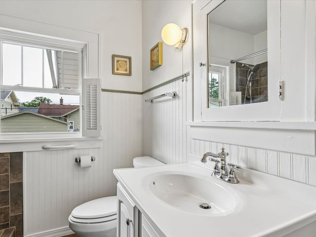 4516 Boulevard Place, Des Moines, IA 50311