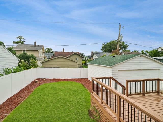 4516 Boulevard Place, Des Moines, IA 50311