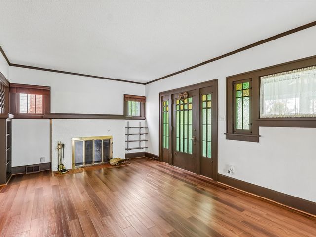 4516 Boulevard Place, Des Moines, IA 50311