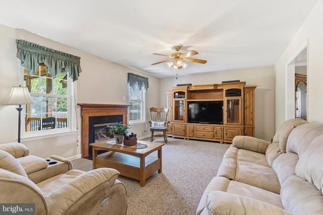 6826 ANDERSON CT, King George, VA 22485