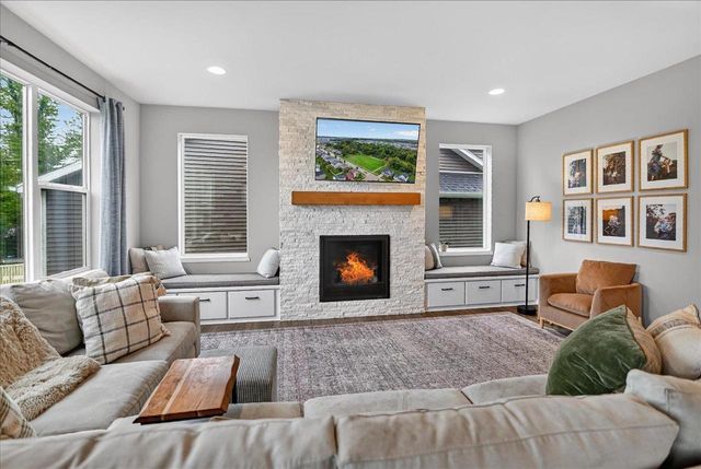 10016 Watts Road, Verona, WI 53593