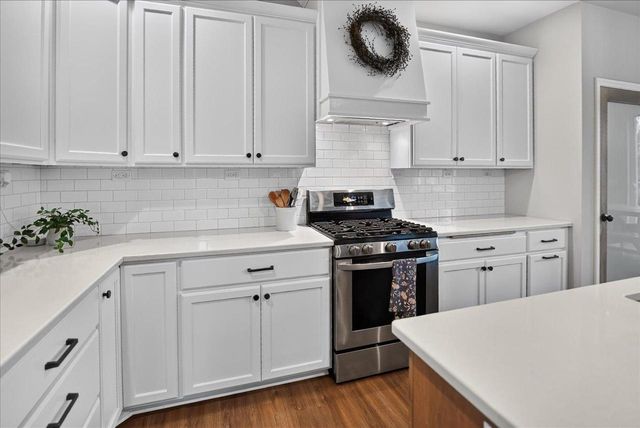 10016 Watts Road, Verona, WI 53593