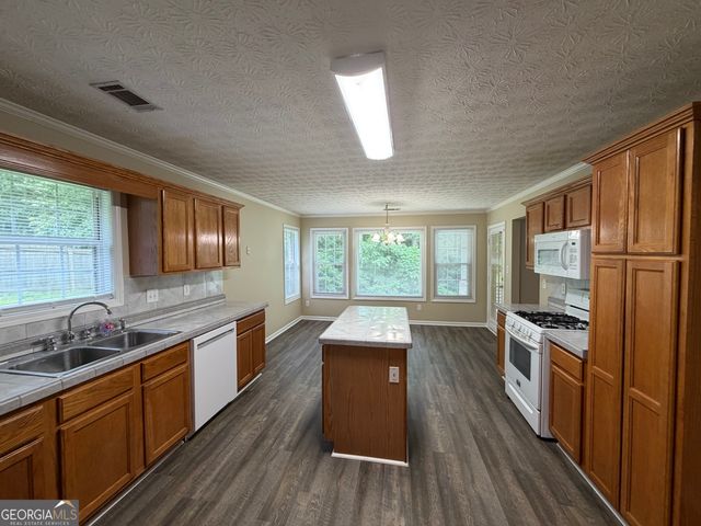 120 Park Place Court, Fayetteville, GA 30215