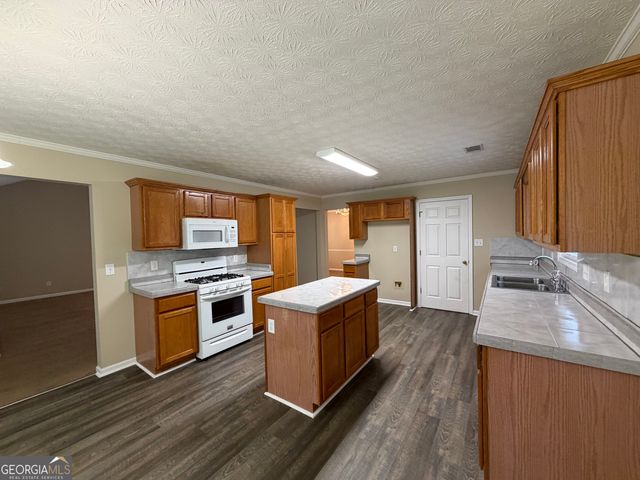 120 Park Place Court, Fayetteville, GA 30215