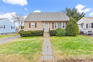 44 Charles Street, East Providence, RI 02914