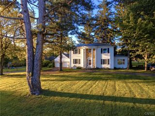 27 White Bridge Road, Owasco, NY 13021