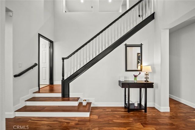 28502 Agajanian, Saugus, CA 91390
