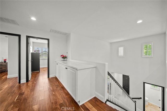 28502 Agajanian, Saugus, CA 91390