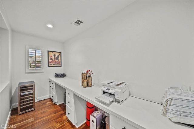 28502 Agajanian, Saugus, CA 91390