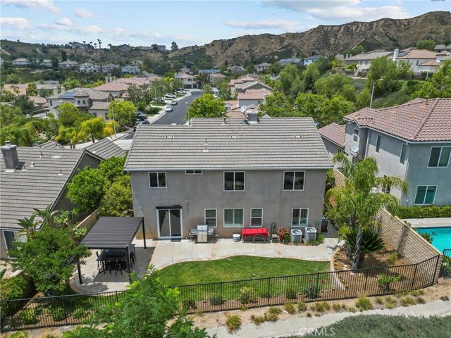 28502 Agajanian, Saugus, CA 91390