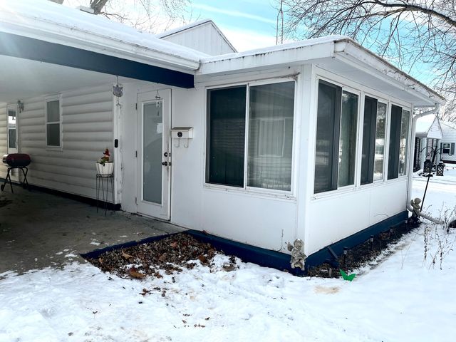 2207 E Sharon Drive, Muncie, IN 47302