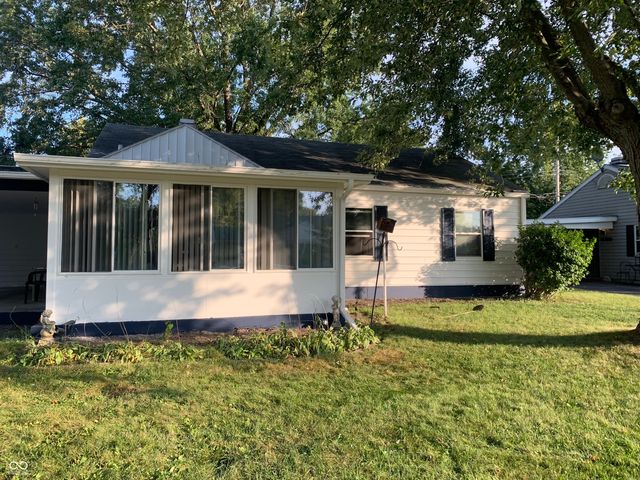 2207 E Sharon Drive, Muncie, IN 47302